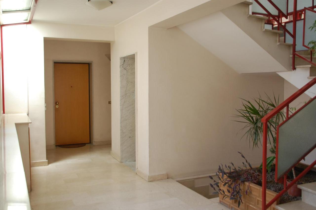 Appartamento "Rina Centro Sicilia" Pietraperzia Exterior photo